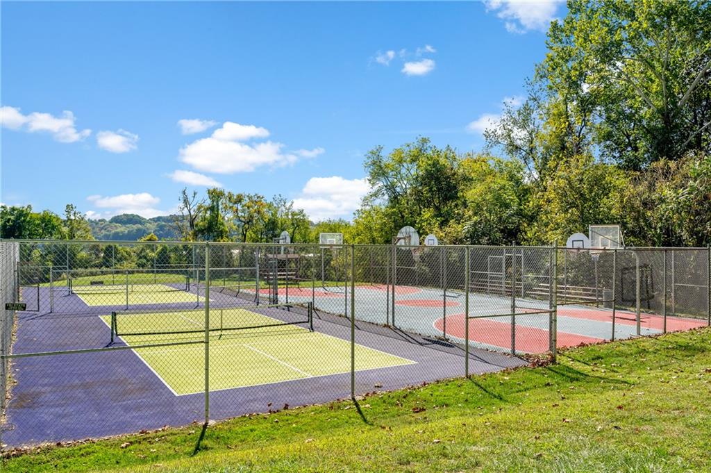 331 Eicher Road Pittsburgh, PA 15237 - Photo 31 of 39 Gallery Image 31