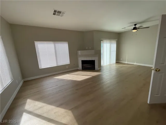 $1,895 | 8463 Antique Cameo Avenue, Las Vegas, NV 89147