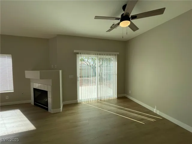 $1,895 | 8463 Antique Cameo Avenue, Las Vegas, NV 89147