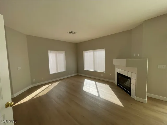 $1,895 | 8463 Antique Cameo Avenue, Las Vegas, NV 89147