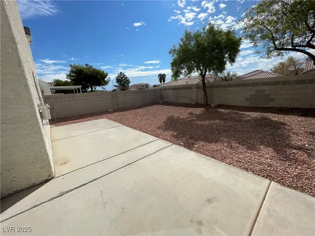 $1,895 | 8463 Antique Cameo Avenue, Las Vegas, NV 89147