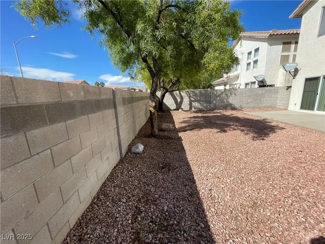 $1,895 | 8463 Antique Cameo Avenue, Las Vegas, NV 89147