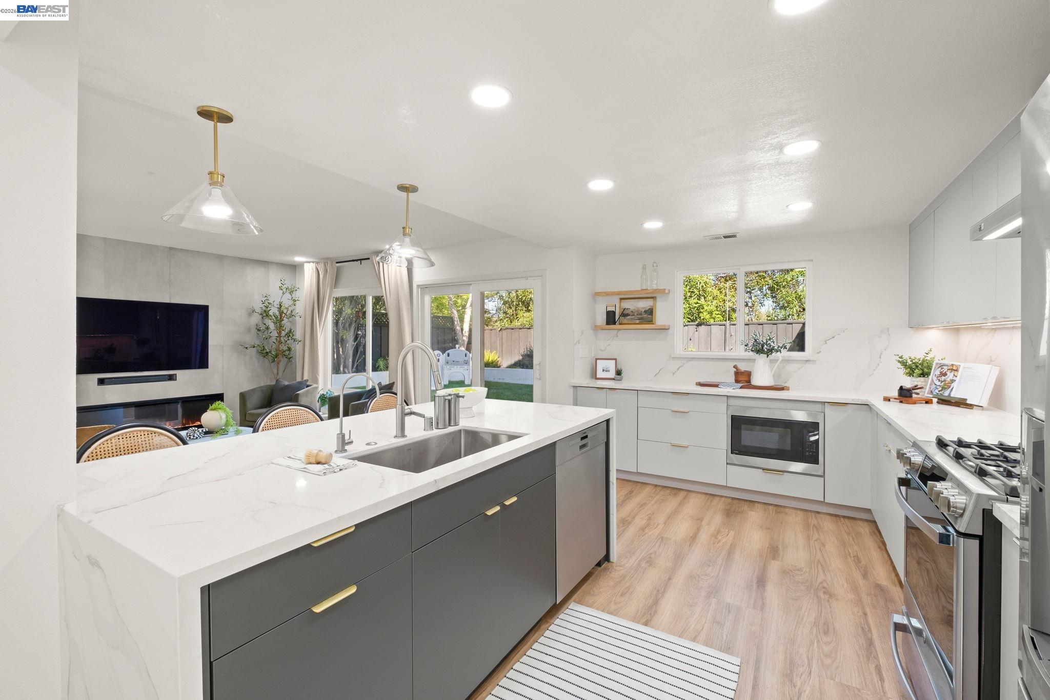 7921 Crossridge Road Dublin, CA 94568 - Photo 11 of 47