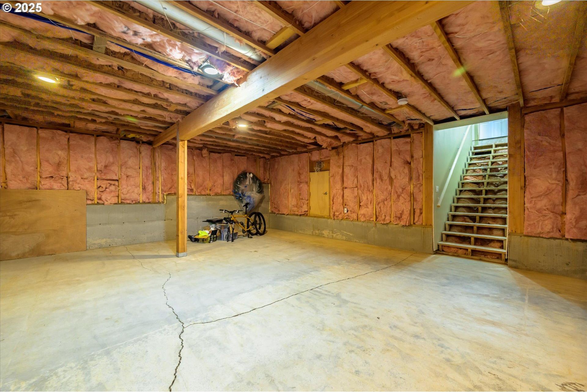 27067 Pickens Road Eugene, OR 97402 - Photo 26 of 47 Gallery Image 26