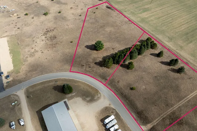 $35,000 | 8665 Midstate Drive, Unit 11, Mecosta, MI 49332