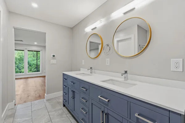 $5,000 | 1821 Westlake Drive, Unit 131, Austin, TX 78746