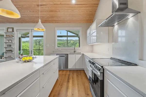 $5,000 | 1821 Westlake Drive, Unit 131, Austin, TX 78746