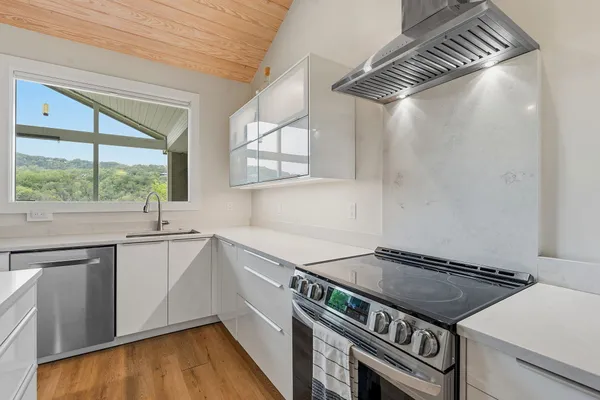 $5,000 | 1821 Westlake Drive, Unit 131, Austin, TX 78746