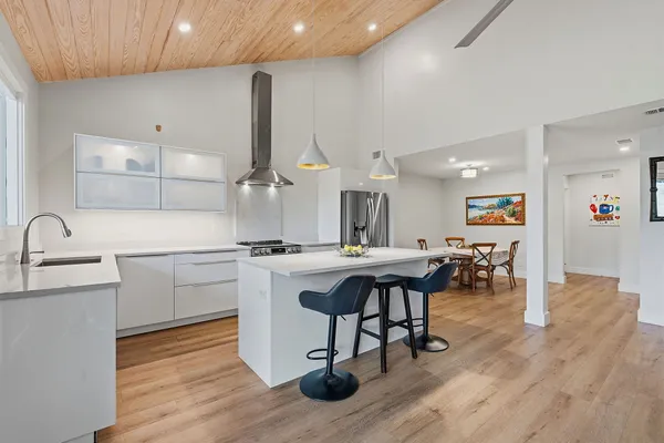 $5,000 | 1821 Westlake Drive, Unit 131, Austin, TX 78746