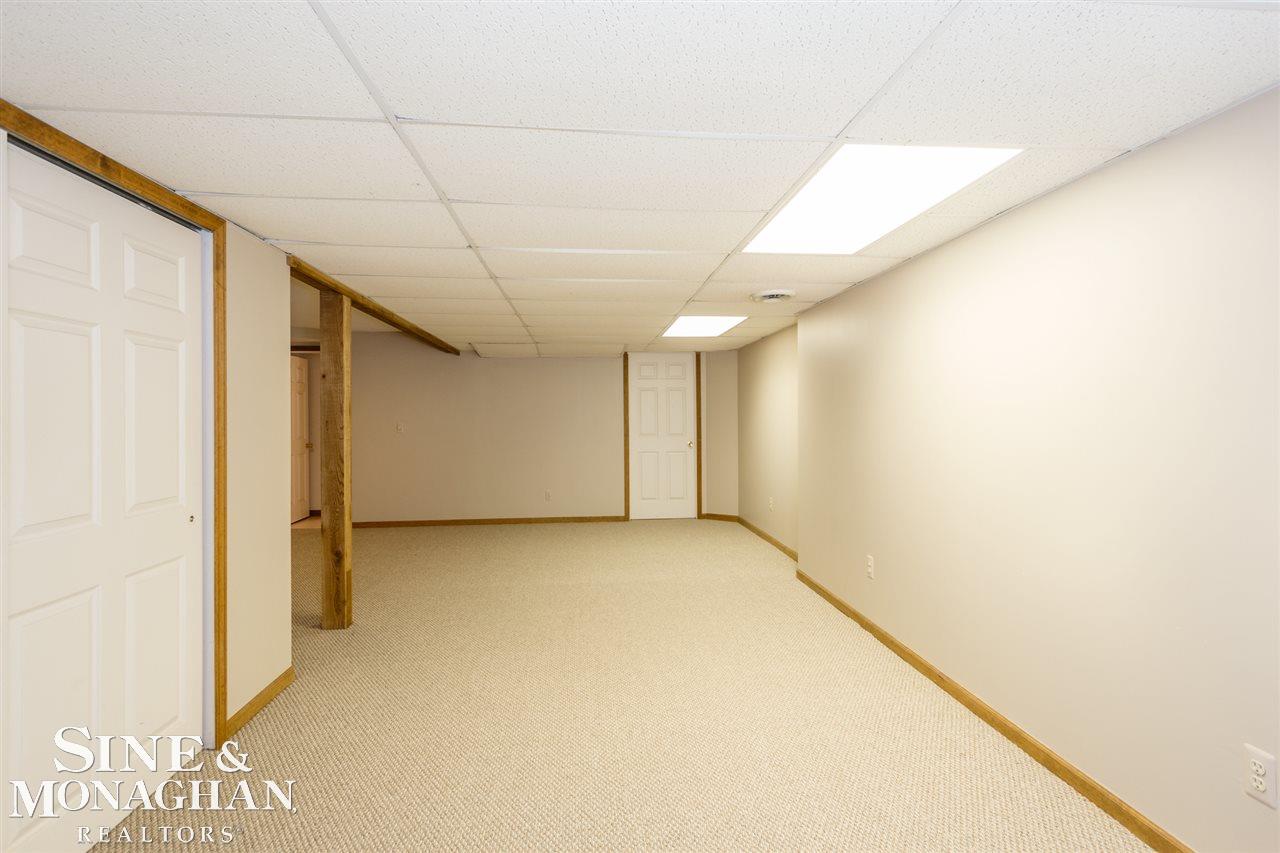 422 Lake Forest Road Rochester Hills, MI 48309 - Photo 45 of 59