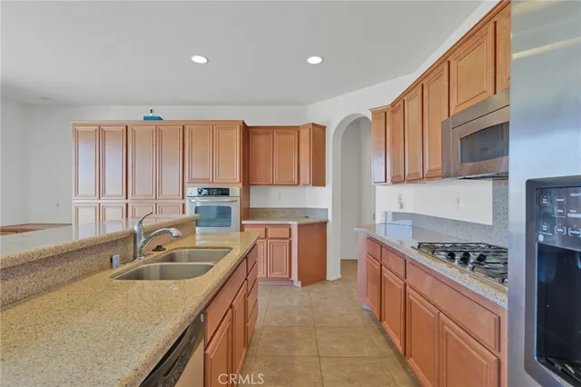 $450,000 | 15127 Bandera Way, Victorville, CA 92394