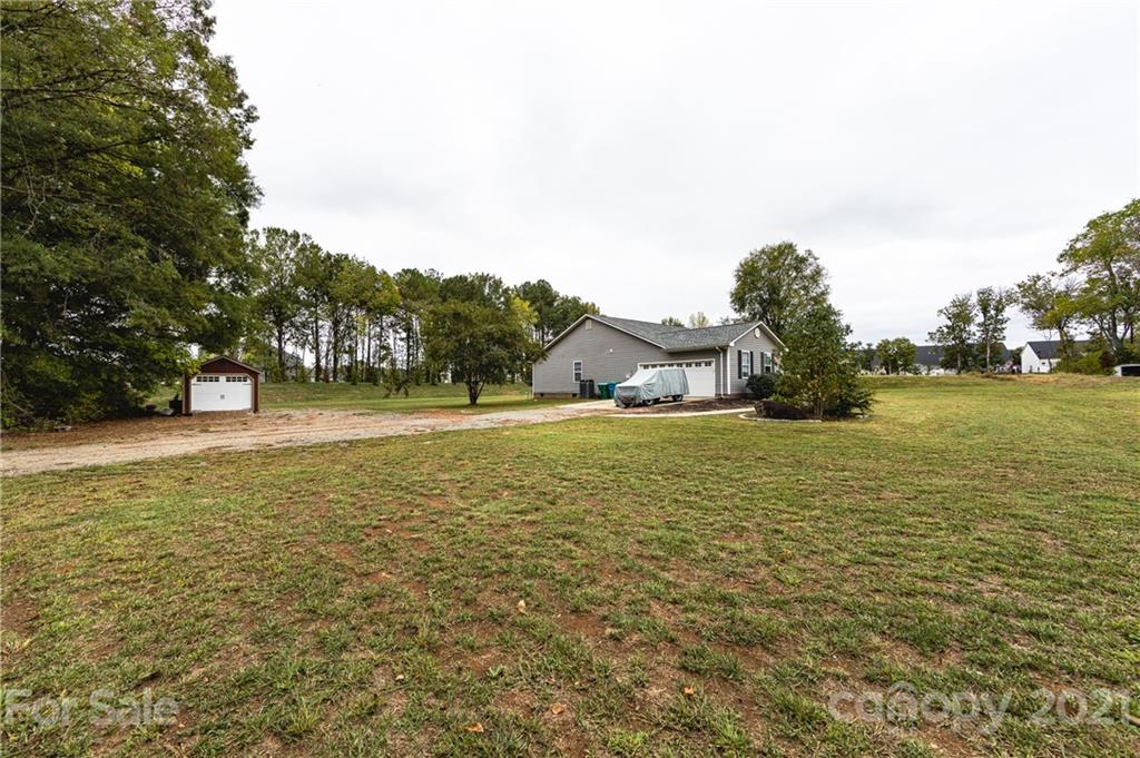 6051 Roberta Road Harrisburg, NC 28075 - Photo 32 of 40 Gallery Image 32