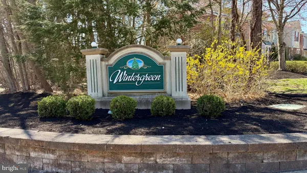 $330,000 | 25 Dorchester Circle, Marlton, NJ 08053