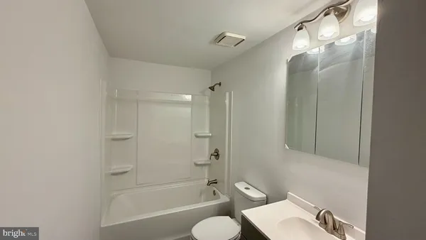 $330,000 | 25 Dorchester Circle, Marlton, NJ 08053