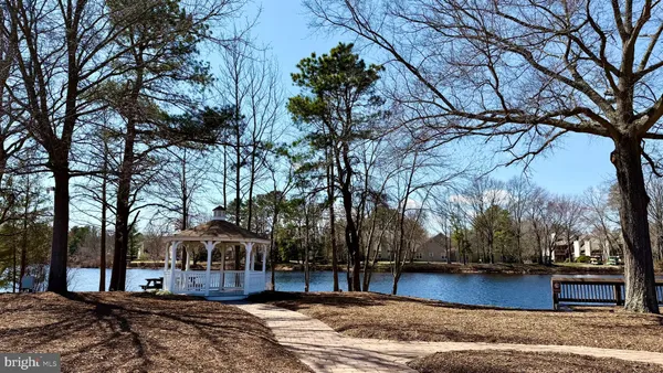 $330,000 | 25 Dorchester Circle, Marlton, NJ 08053