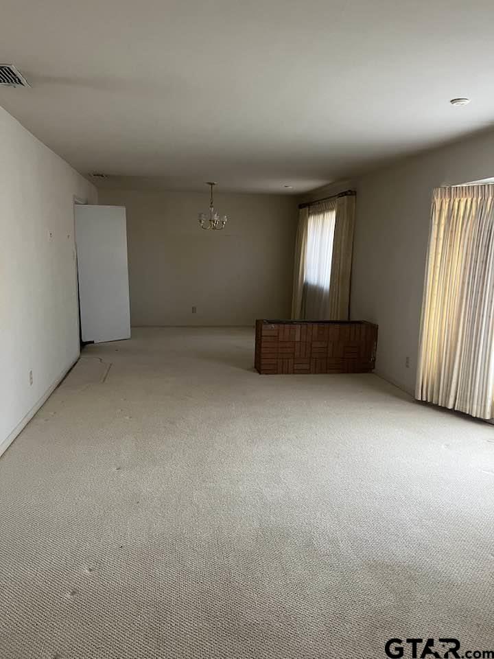 2806 North Glass Avenue Tyler, TX 75702 - Photo 2 of 25