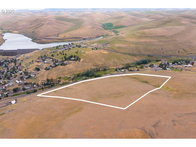 0 Heppner-Spray Highway Heppner, OR 97836 - Photo 1 of 14 a view of a tennis court