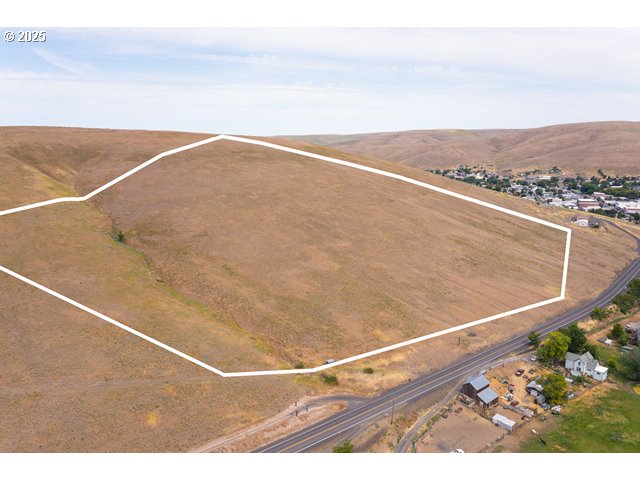 0 Heppner-Spray Highway Heppner, OR 97836 - Photo 14 of 14 a view of a tennis court