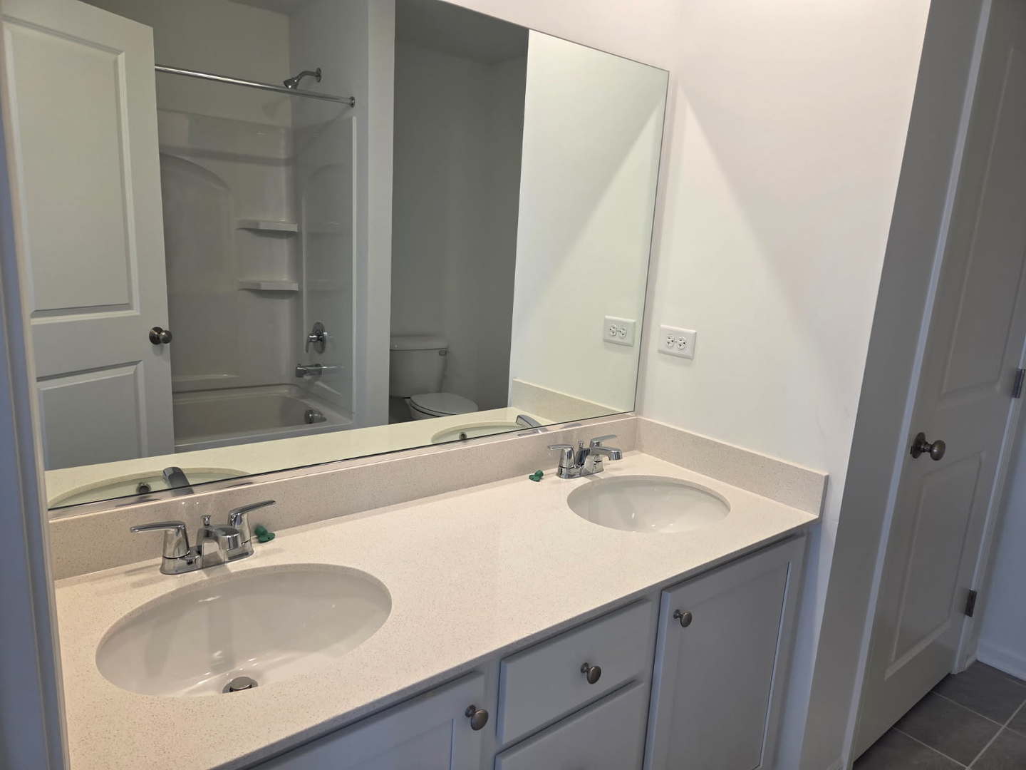 17431 Victoria Lane Lockport, IL 60441 - Photo 9 of 20 a bathroom with a sink and a mirror