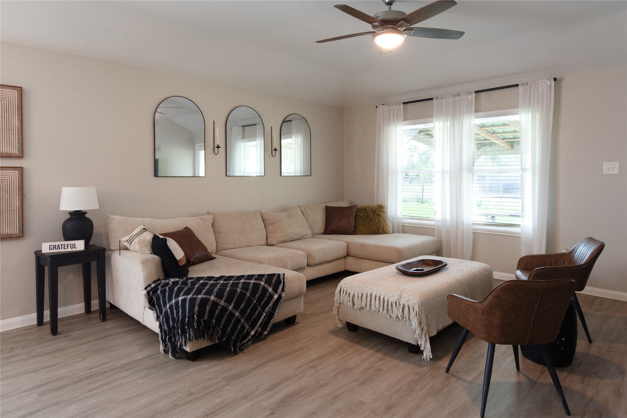 38340 Park View Drive Hempstead, TX 77445 - Photo 4 of 25 a living room with furniture wooden floor and a window