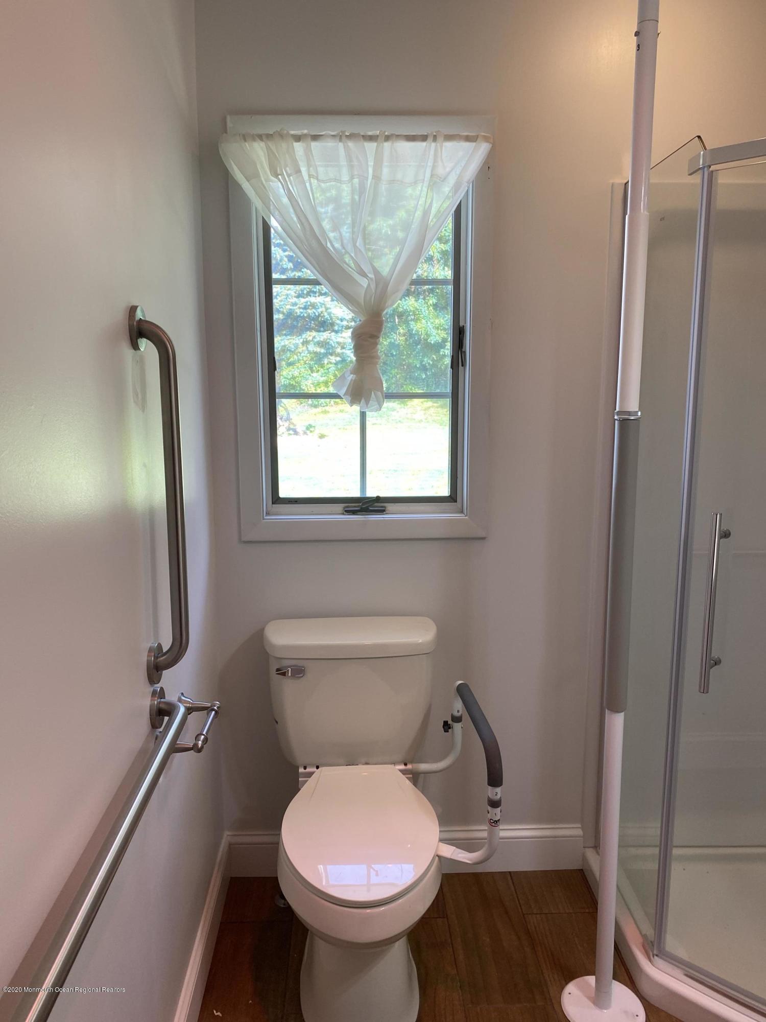 27 Highview Circle Middletown, NJ 07748 - Photo 7 of 14 IMG_3625
