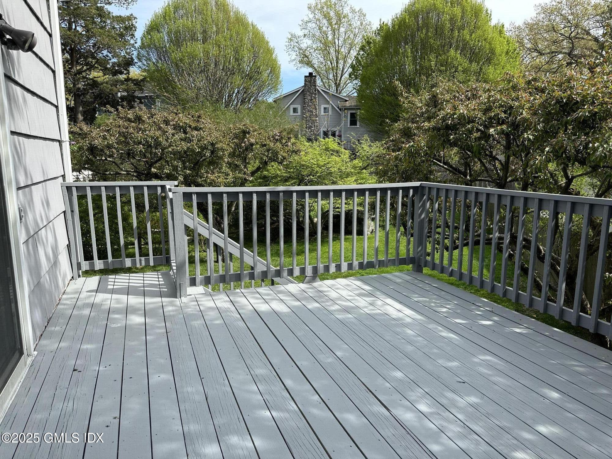 8 Griffith Road Riverside, CT 06878 - Photo 10 of 18 IMG_0887