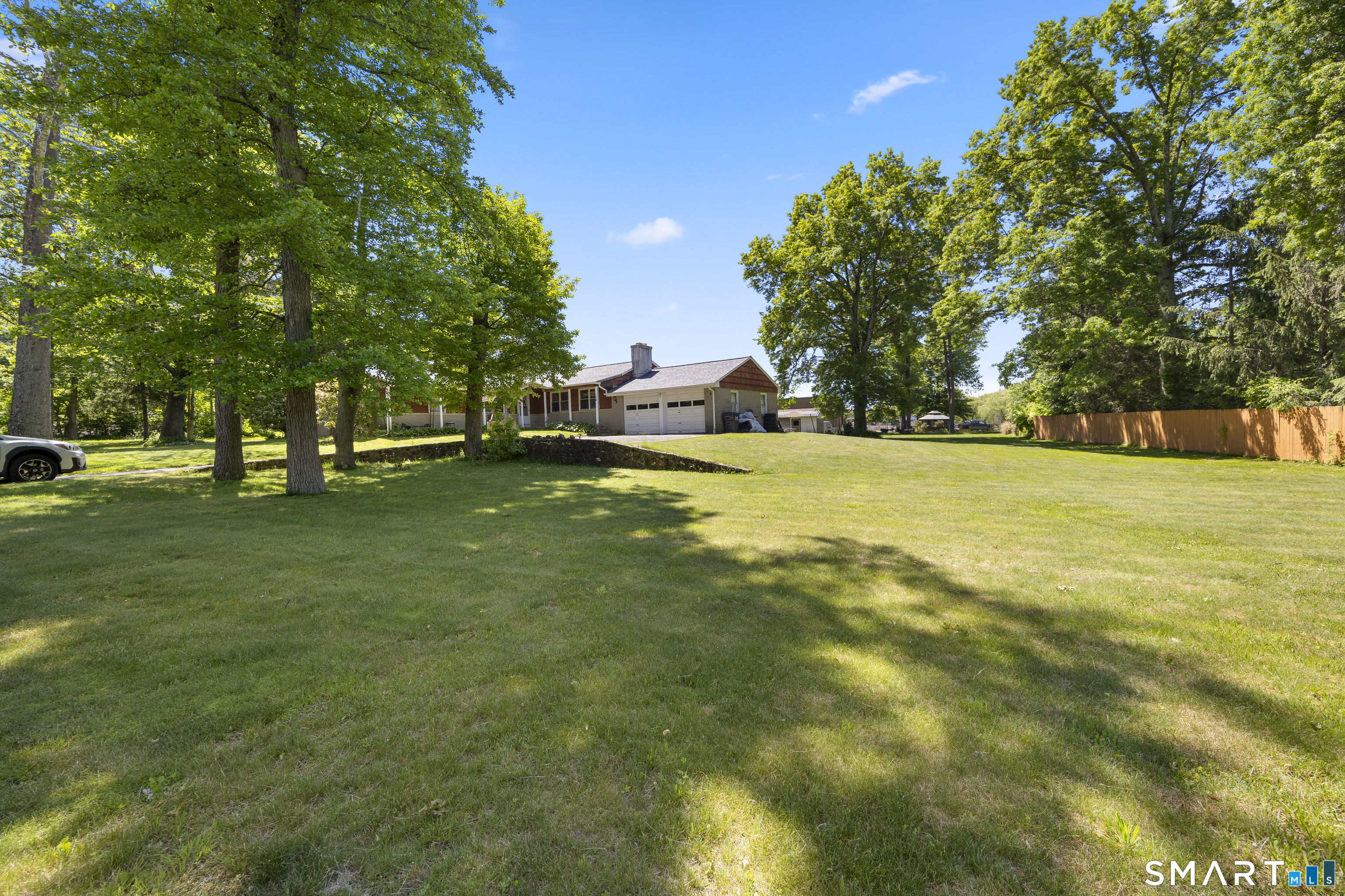 186 Schaffer Road Bethany, CT 06524 - Photo 2 of 34