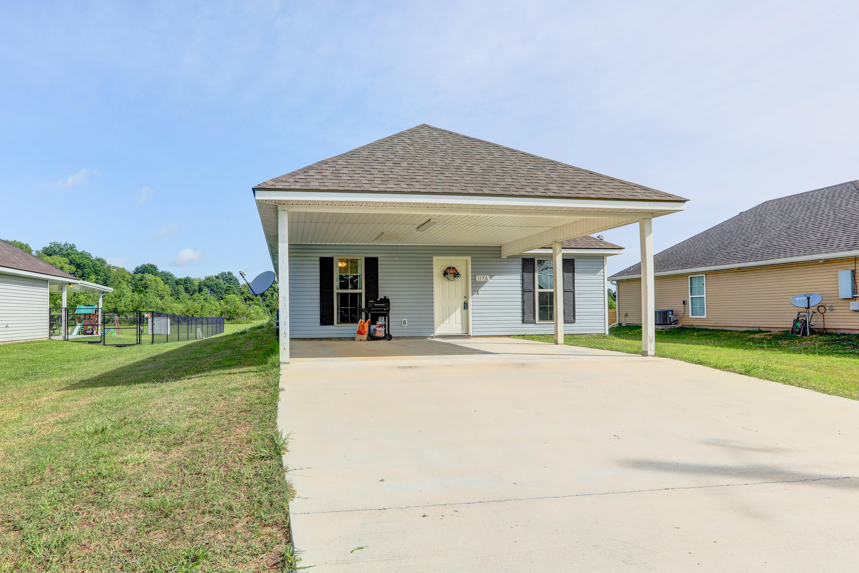 1176 Chess Broussard Road Breaux Bridge, LA 70517 - Photo 3 of 27 ChesBroussard-2