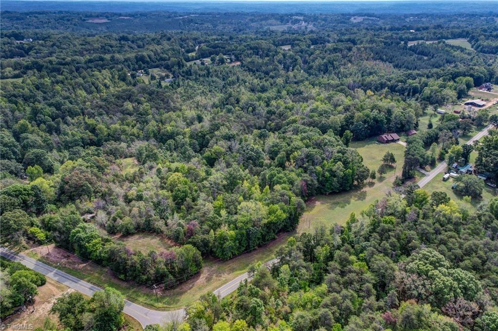 1203 Brooks Road Reidsville, NC 27320 - Photo 13 of 49 Gallery Image 13