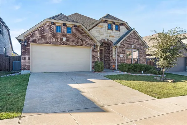 $2,400 | 2105 Burke Drive, Princeton, TX 75407