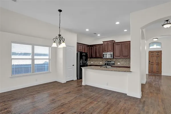 $2,400 | 2105 Burke Drive, Princeton, TX 75407