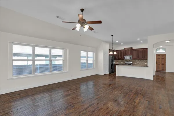$2,400 | 2105 Burke Drive, Princeton, TX 75407