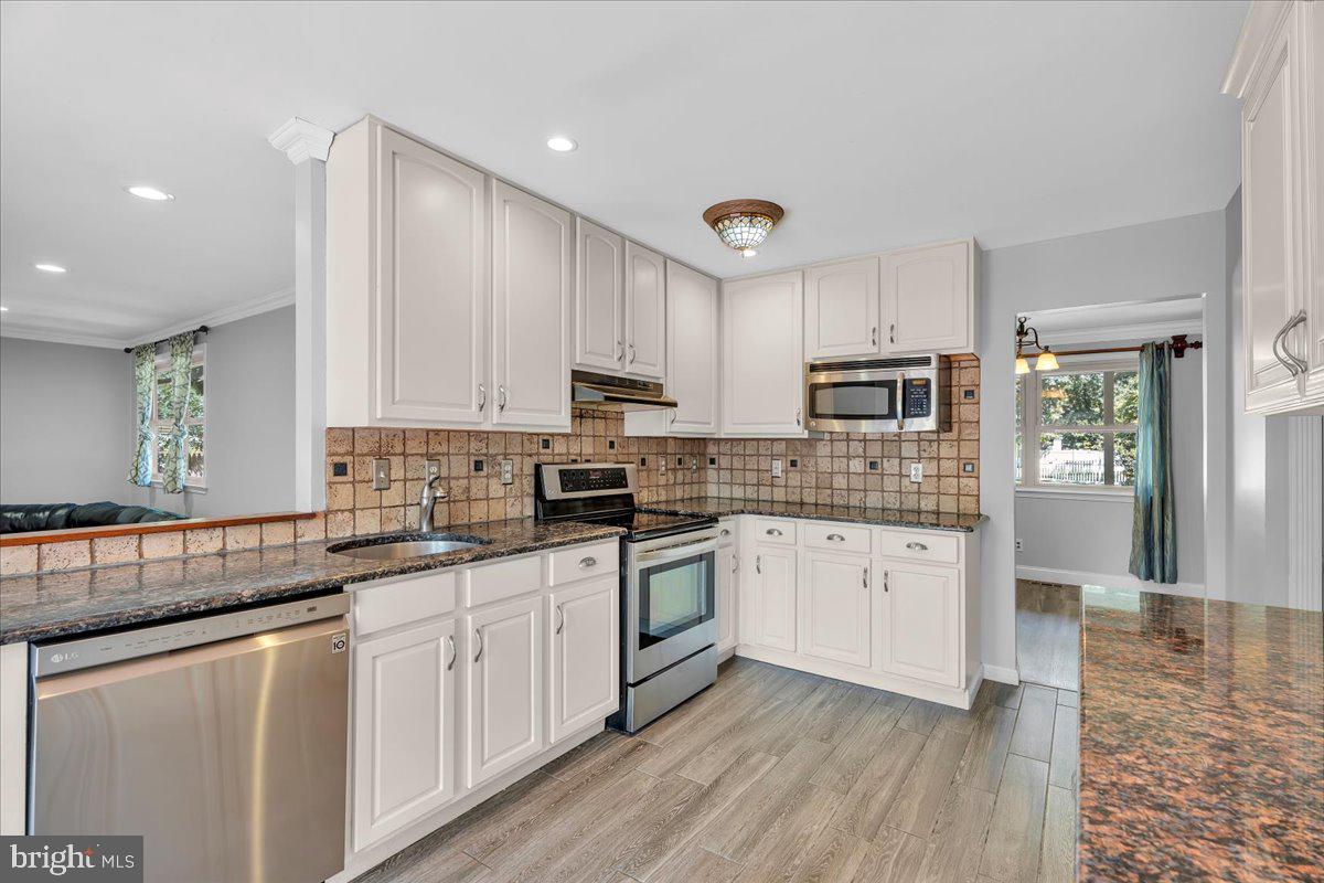 214 Peppermill Road West Berlin, NJ 08091 - Photo 6 of 24 Gallery Image 6