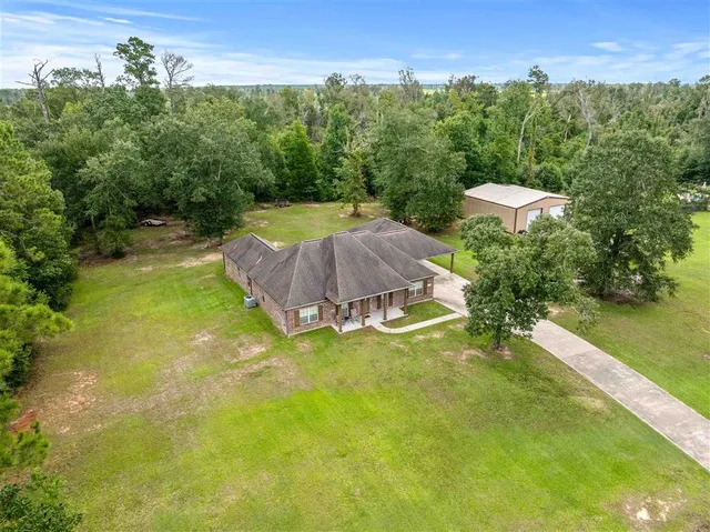 $349,000 | 3258 Paul White Road, Lake Charles, LA 70611