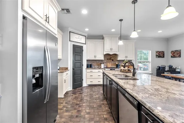 $349,000 | 3258 Paul White Road, Lake Charles, LA 70611