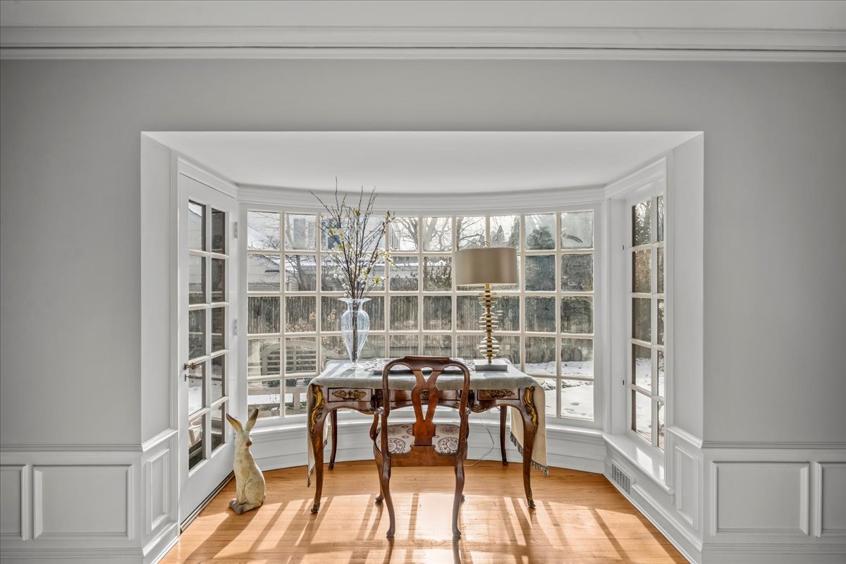 1163 Romona Road Wilmette, IL 60091 - Photo 12 of 36