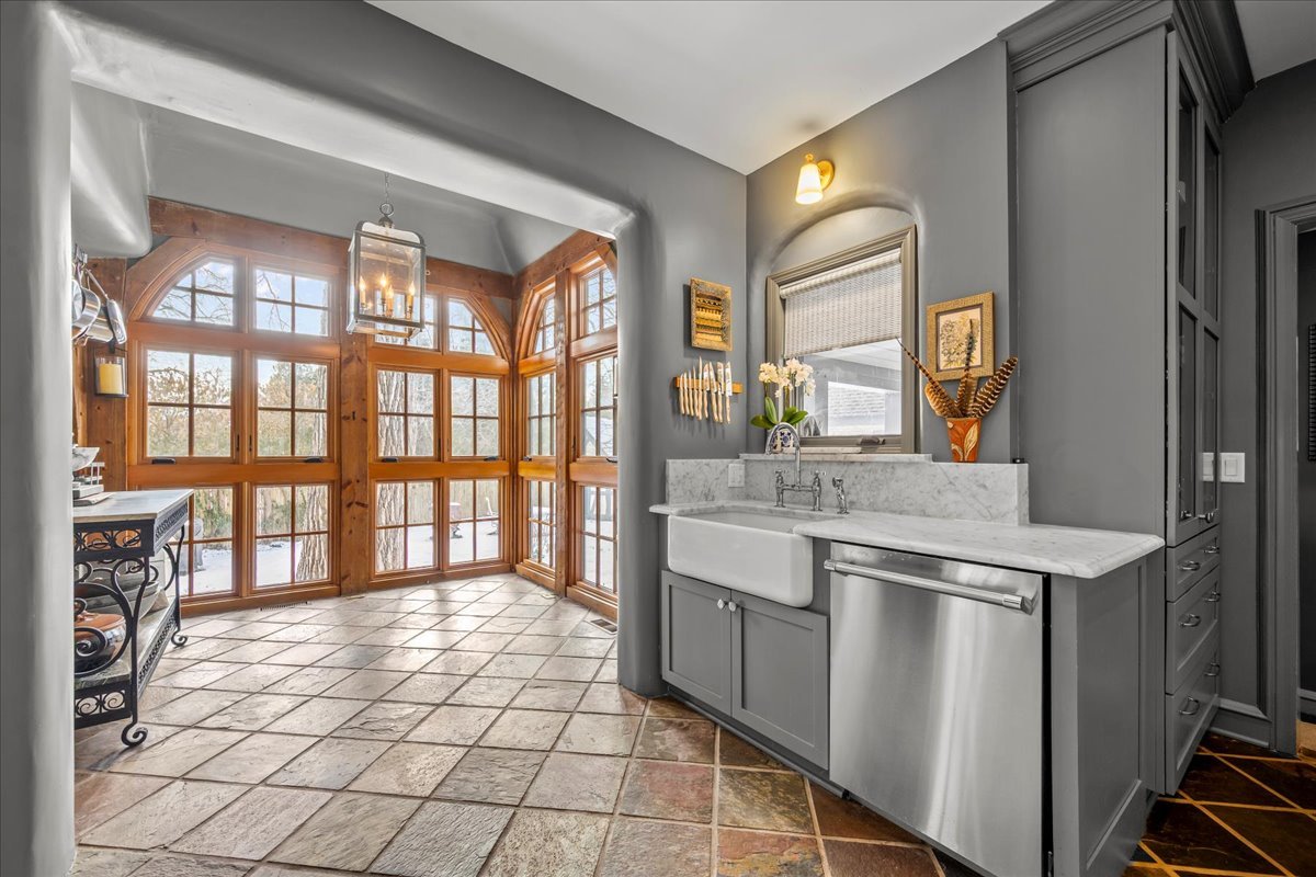 1163 Romona Road Wilmette, IL 60091 - Photo 16 of 36