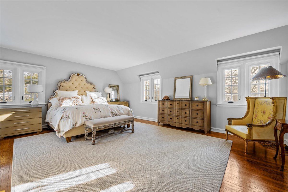 1163 Romona Road Wilmette, IL 60091 - Photo 23 of 36