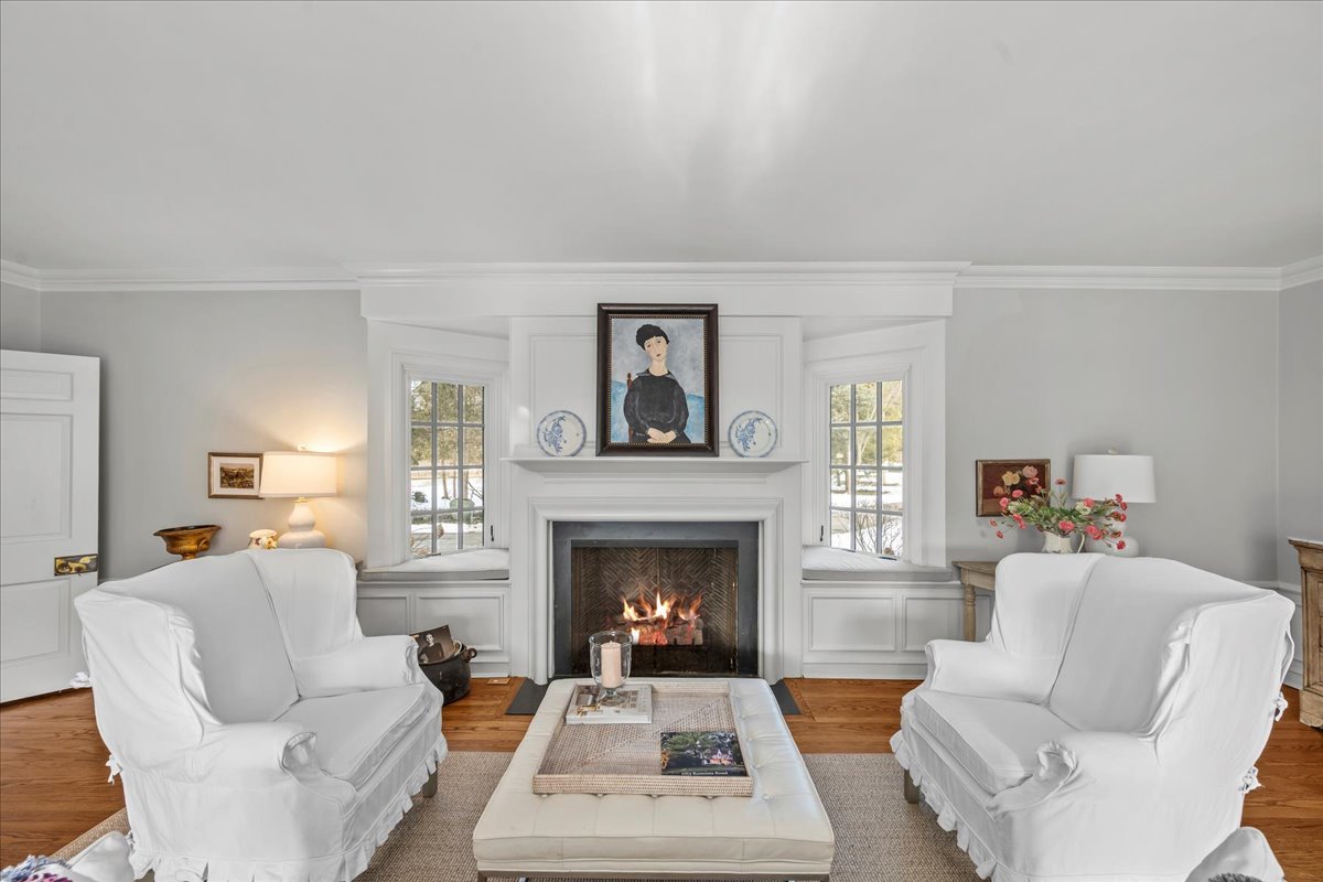 1163 Romona Road Wilmette, IL 60091 - Photo 5 of 36