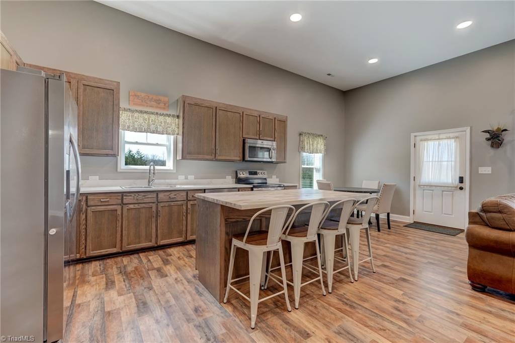 1034 Brooks Road Reidsville, NC 27320 - Photo 11 of 37