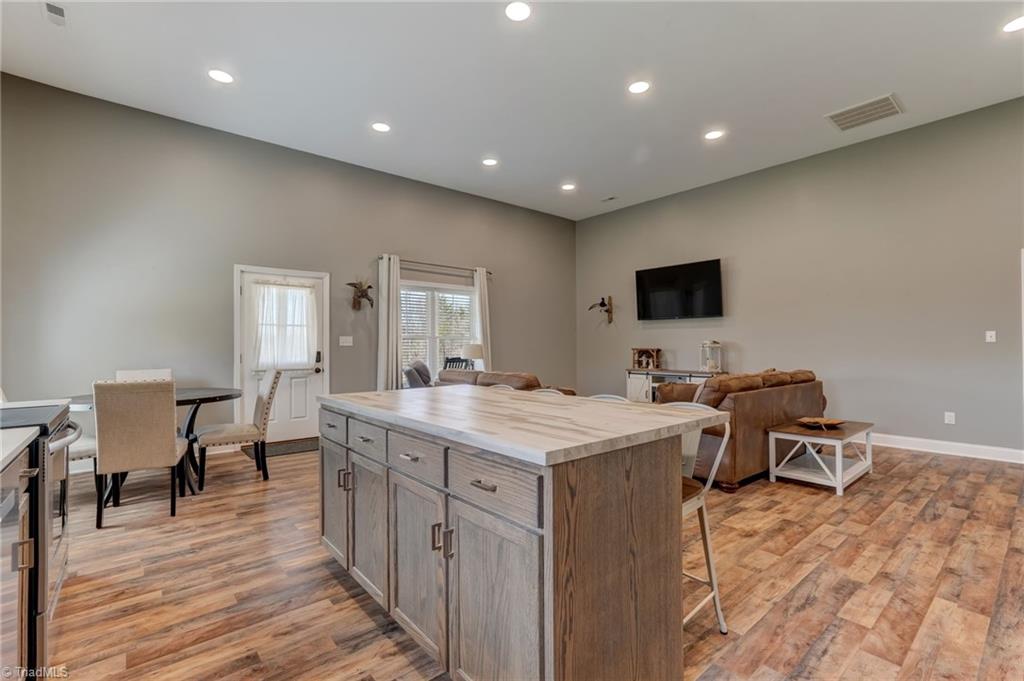 1034 Brooks Road Reidsville, NC 27320 - Photo 12 of 37