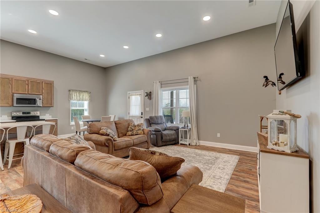 1034 Brooks Road Reidsville, NC 27320 - Photo 14 of 37