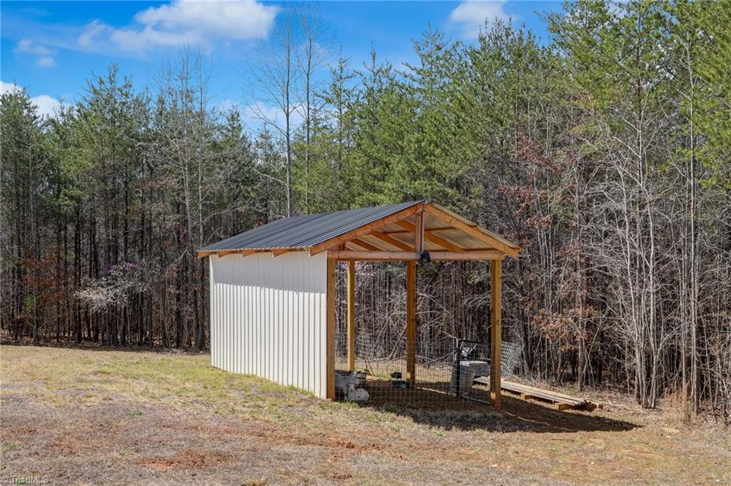 1034 Brooks Road Reidsville, NC 27320 - Photo 29 of 37