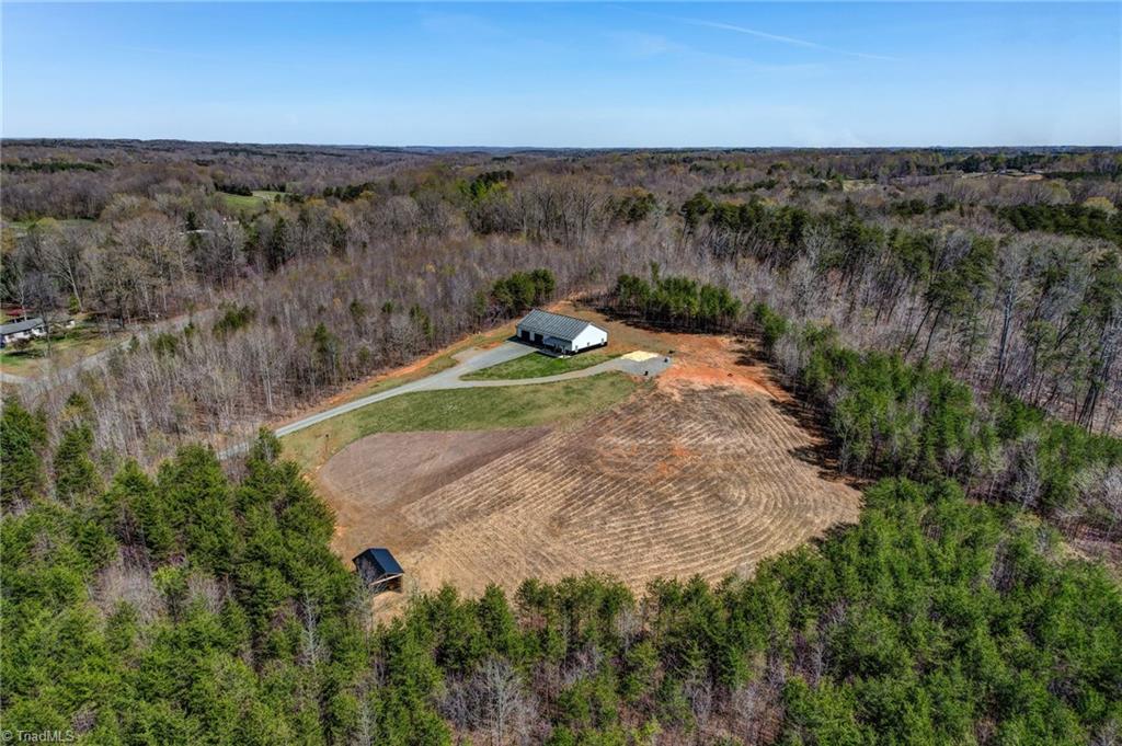 1034 Brooks Road Reidsville, NC 27320 - Photo 4 of 37