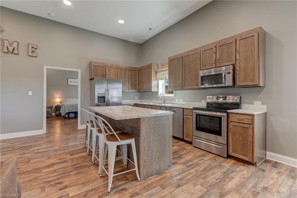 1034 Brooks Road Reidsville, NC 27320 - Photo 8 of 37