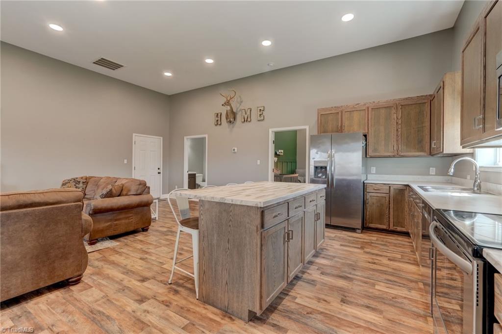 1034 Brooks Road Reidsville, NC 27320 - Photo 10 of 37