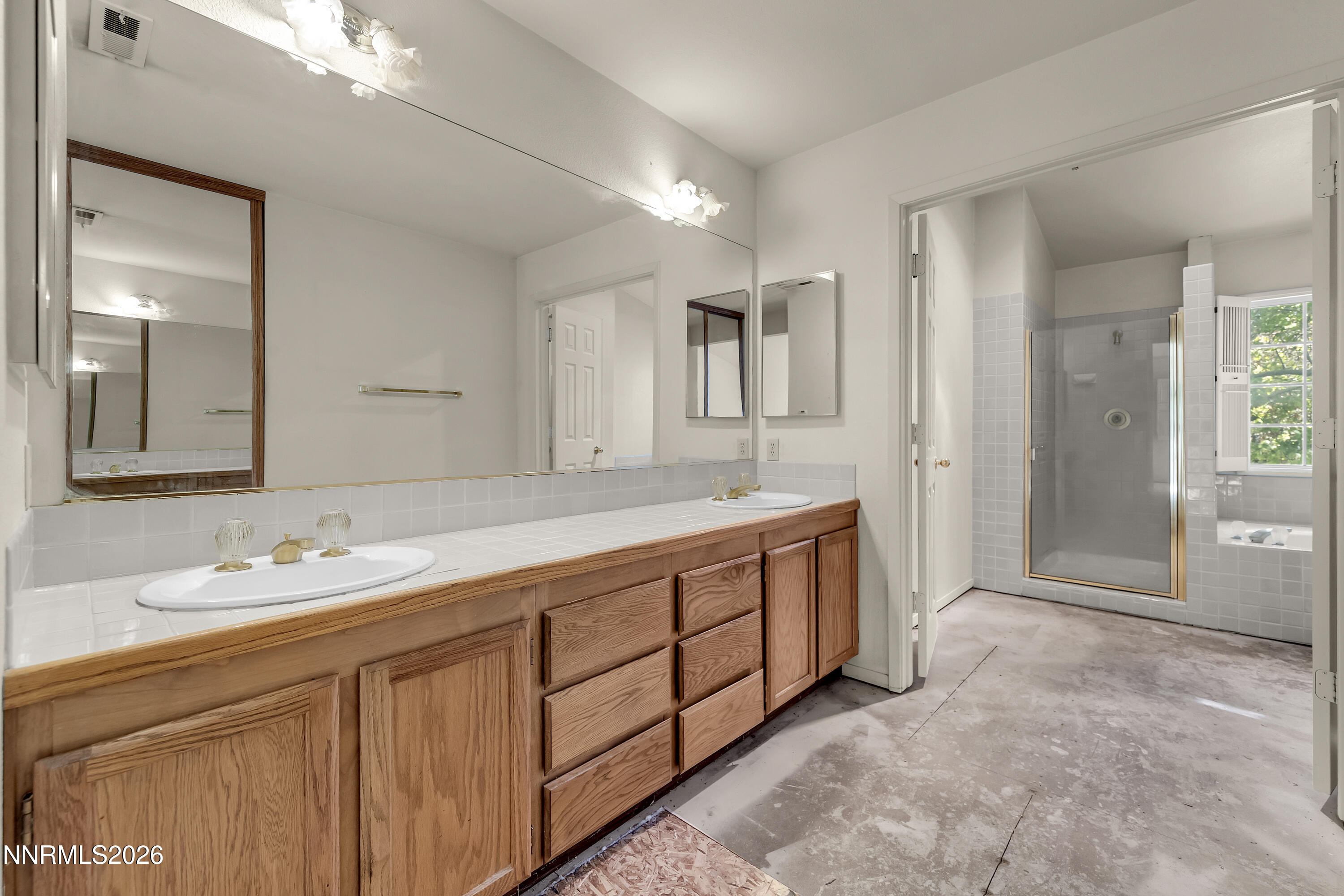 2384 Silver Ridge Drive Reno, NV 89509 - Photo 11 of 23 SilverRidge2384-023