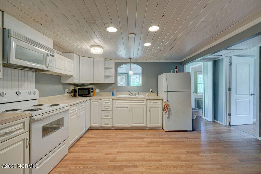 6746 Funston Road Southeast Winnabow, NC 28479 - Photo 20 of 47 6746FunstonEdit-18