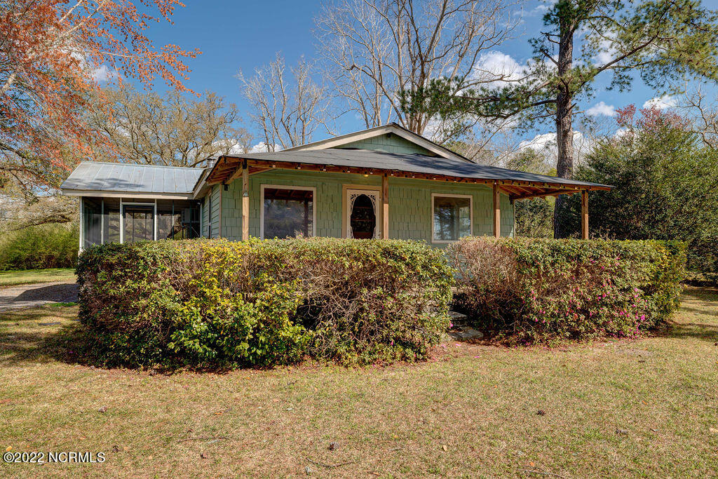 6746 Funston Road Southeast Winnabow, NC 28479 - Photo 5 of 47 6746FunstonEdit-3