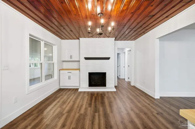 a view of a livingroom with a fireplace